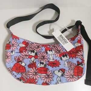 Baggu Medium Crescent Crossbody Bag Peanuts Snoopy